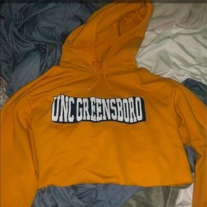 cropped hoodie